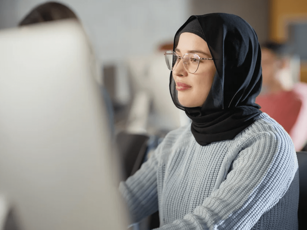 ikhlasinsurancegroup employee work in office